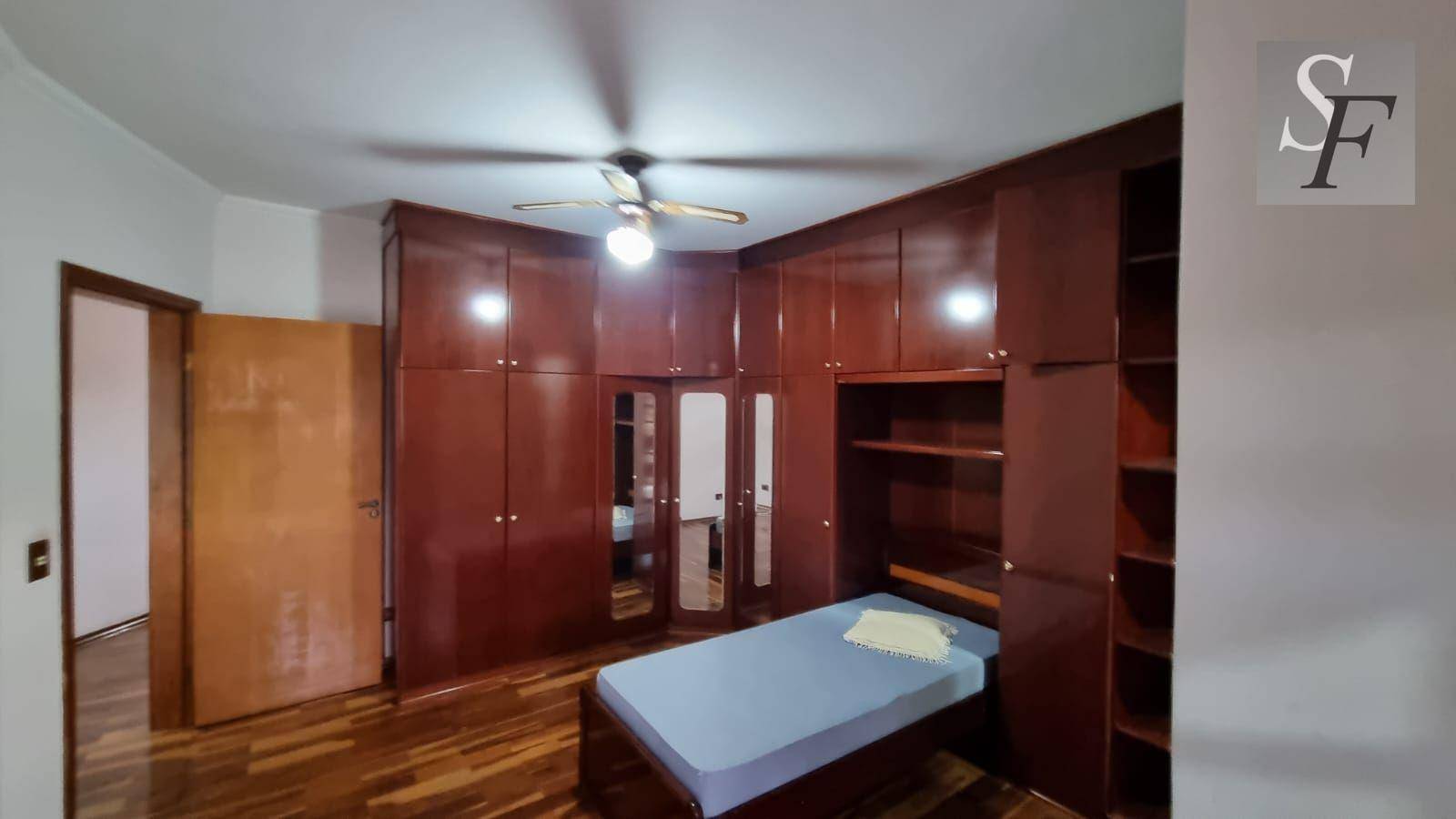 Sobrado para alugar com 3 quartos, 302m² - Foto 36