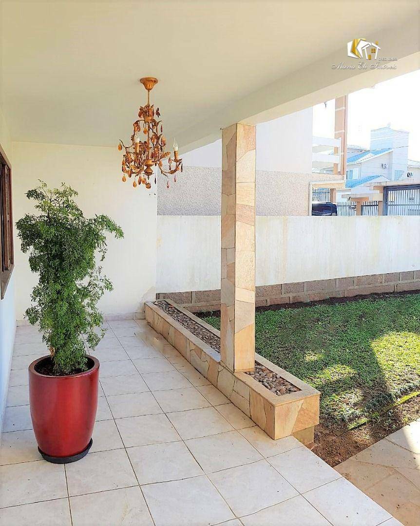 Casa à venda com 3 quartos, 330m² - Foto 4