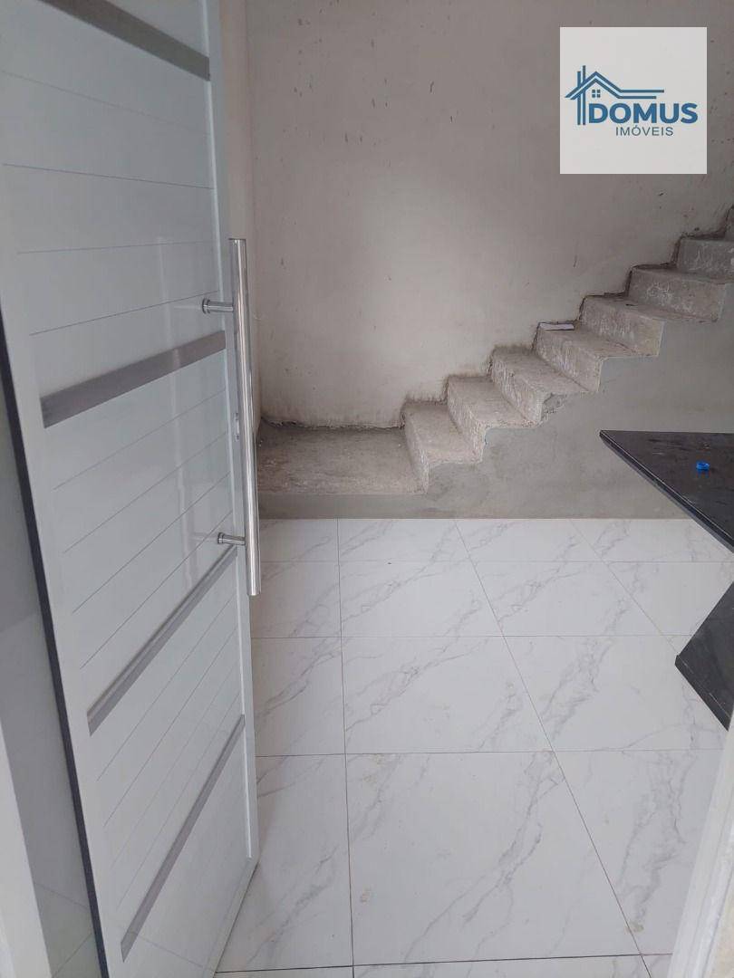 Casa à venda com 2 quartos, 110m² - Foto 5