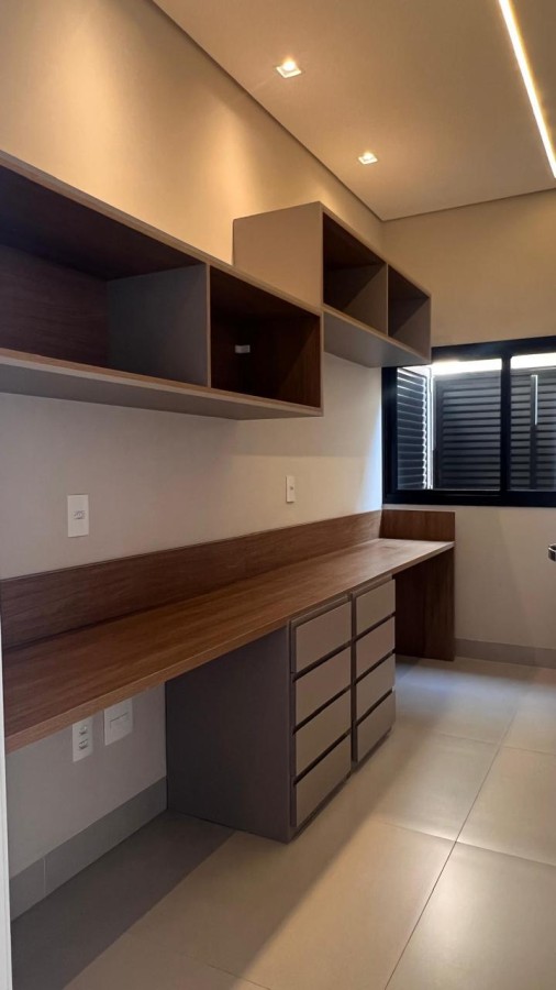 Casa à venda com 3 quartos, 276m² - Foto 5