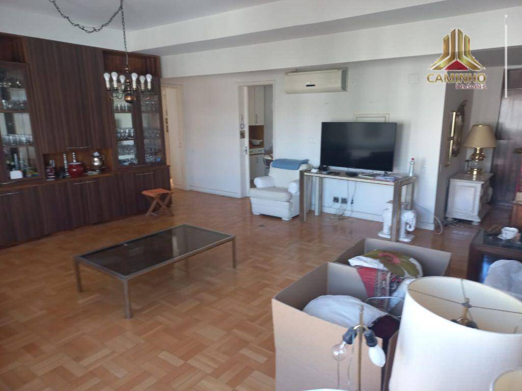 Apartamento à venda com 3 quartos, 134m² - Foto 1