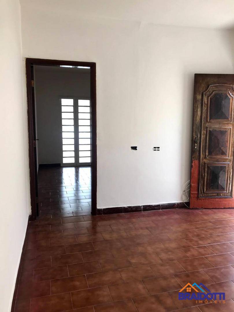 Casa à venda com 2 quartos, 110m² - Foto 13