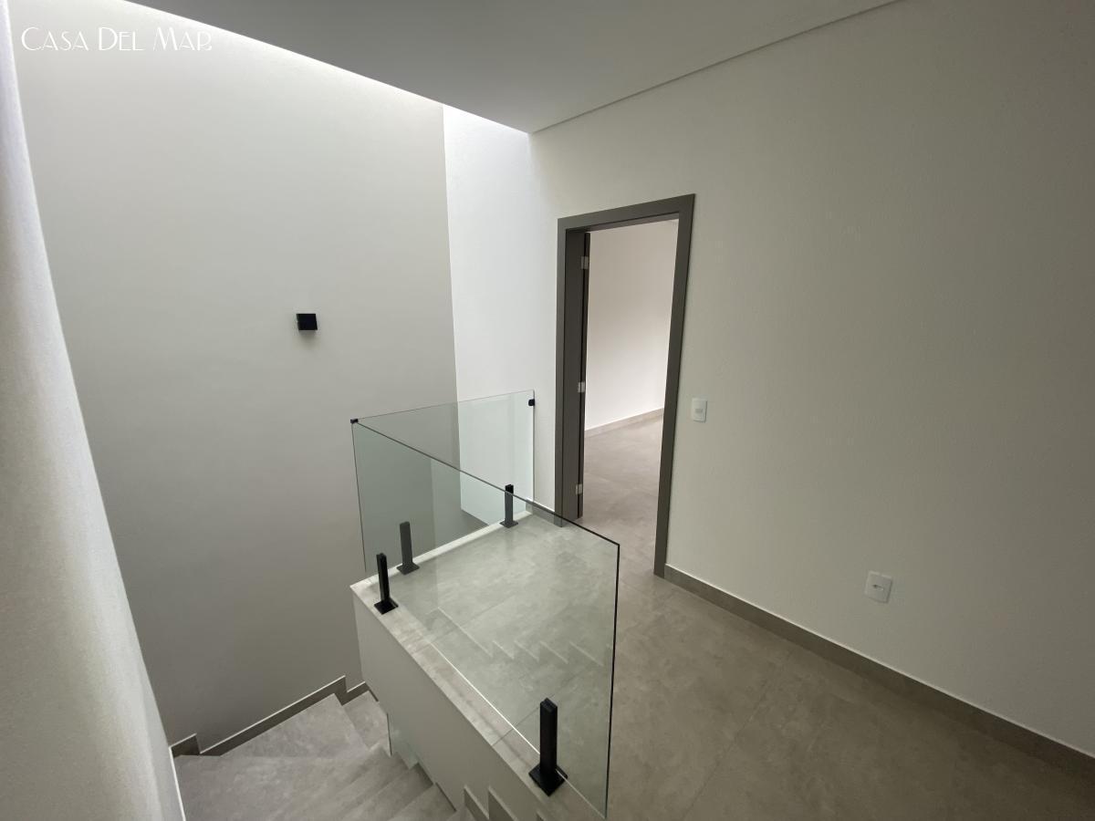 Casa à venda com 3 quartos, 220m² - Foto 32