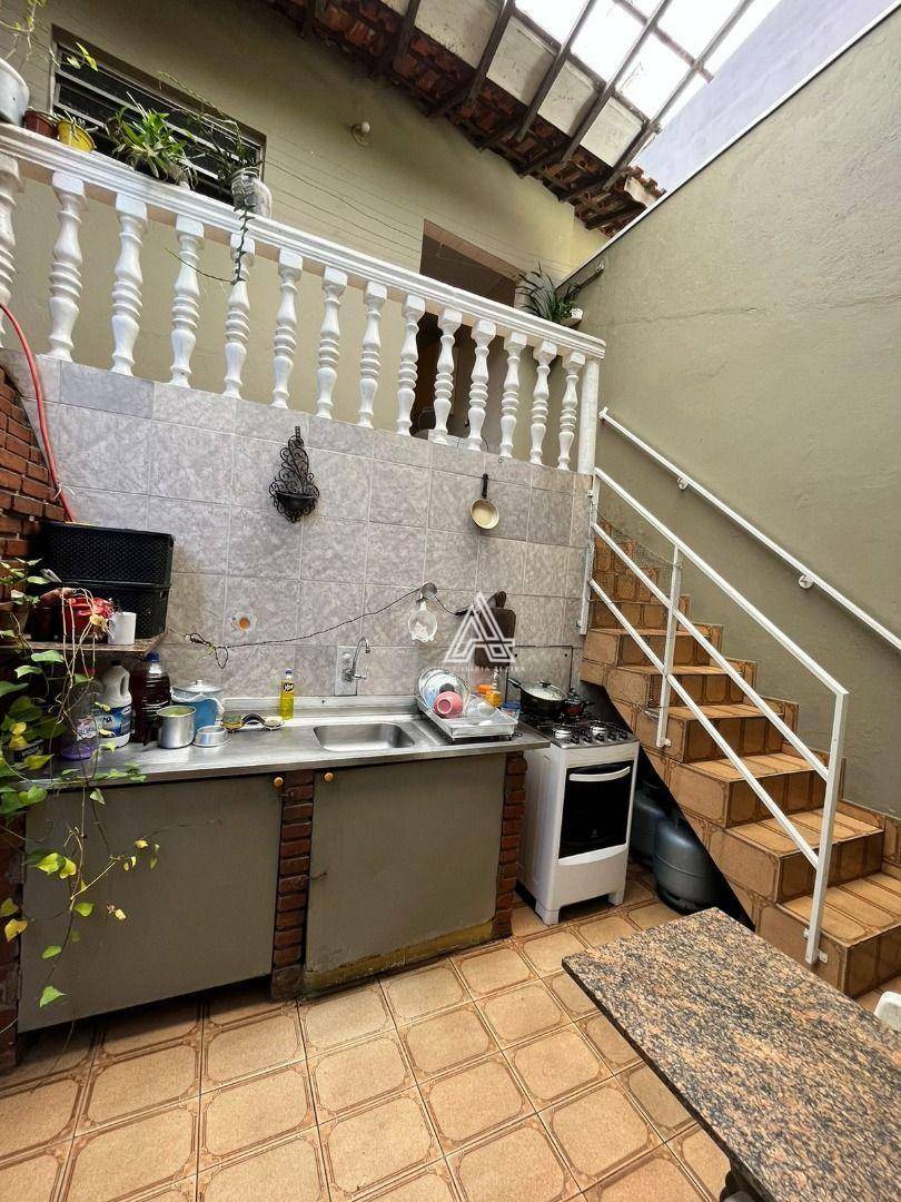 Sobrado à venda com 3 quartos, 209m² - Foto 35