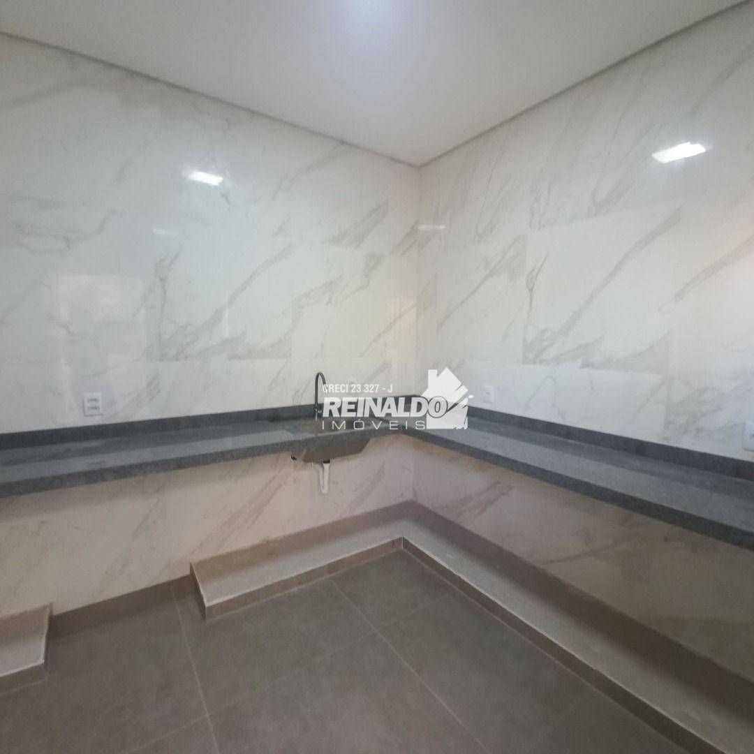 Casa à venda com 3 quartos, 250m² - Foto 6