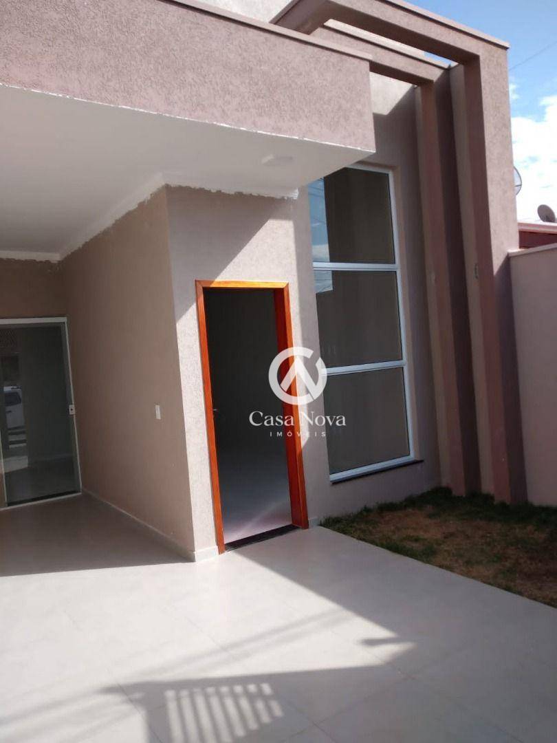 Casa à venda com 3 quartos, 130m² - Foto 2