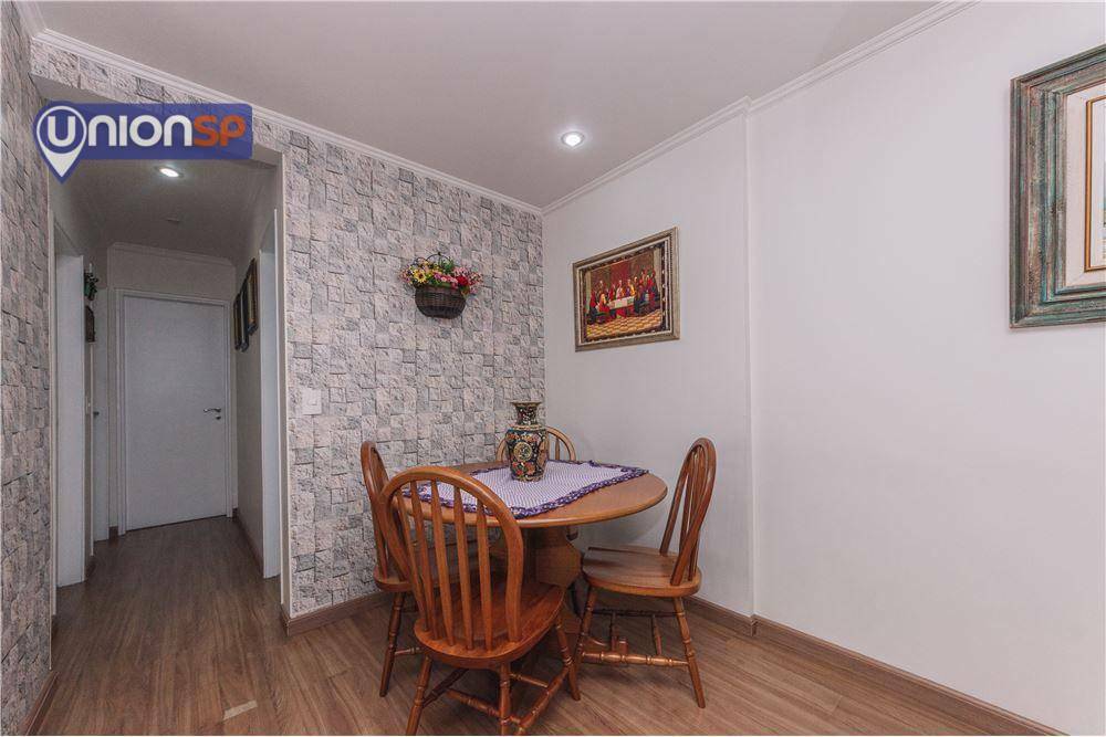 Apartamento à venda com 3 quartos, 67m² - Foto 4