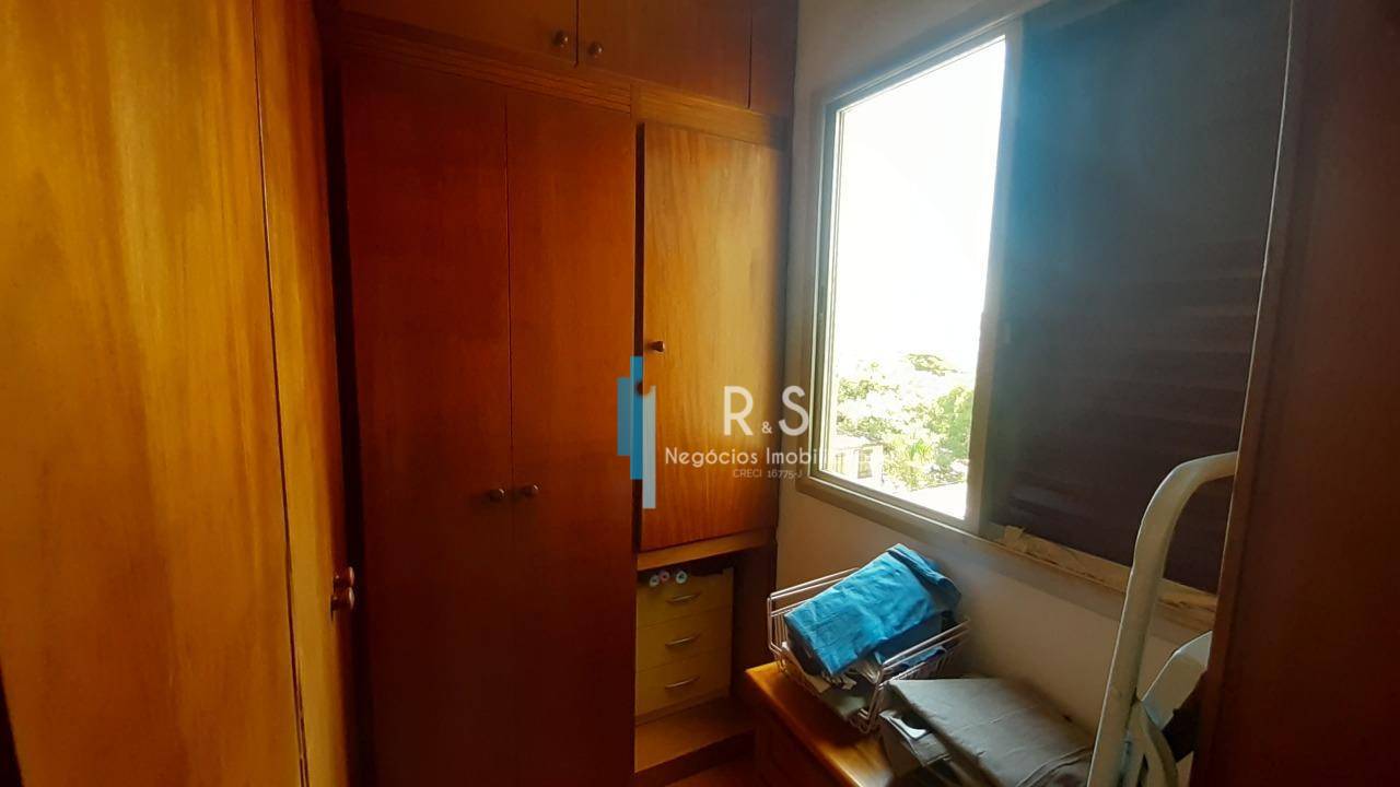 Apartamento à venda com 3 quartos, 82m² - Foto 19