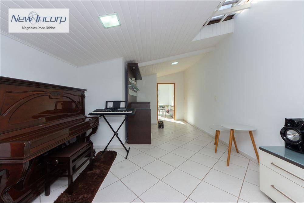 Casa à venda com 3 quartos, 270m² - Foto 32