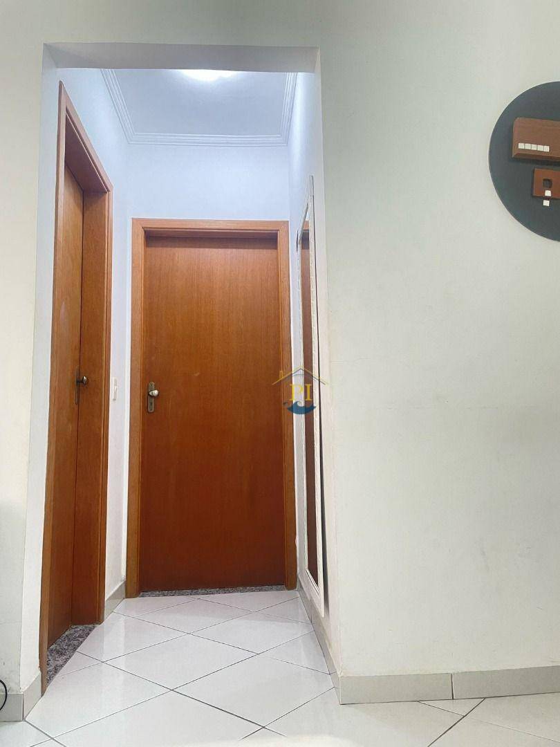 Apartamento à venda com 1 quarto, 50m² - Foto 3