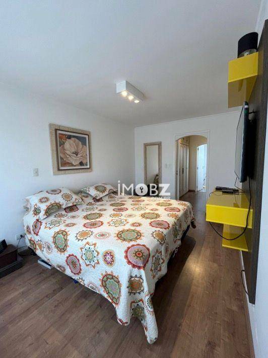 Apartamento à venda com 3 quartos, 200m² - Foto 15