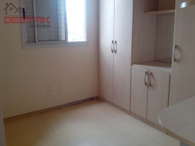 Apartamento para alugar com 3 quartos, 75m² - Foto 9