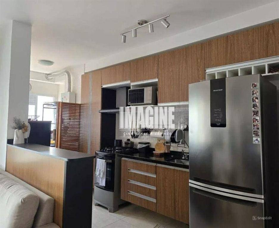 Apartamento à venda com 2 quartos, 70m² - Foto 5