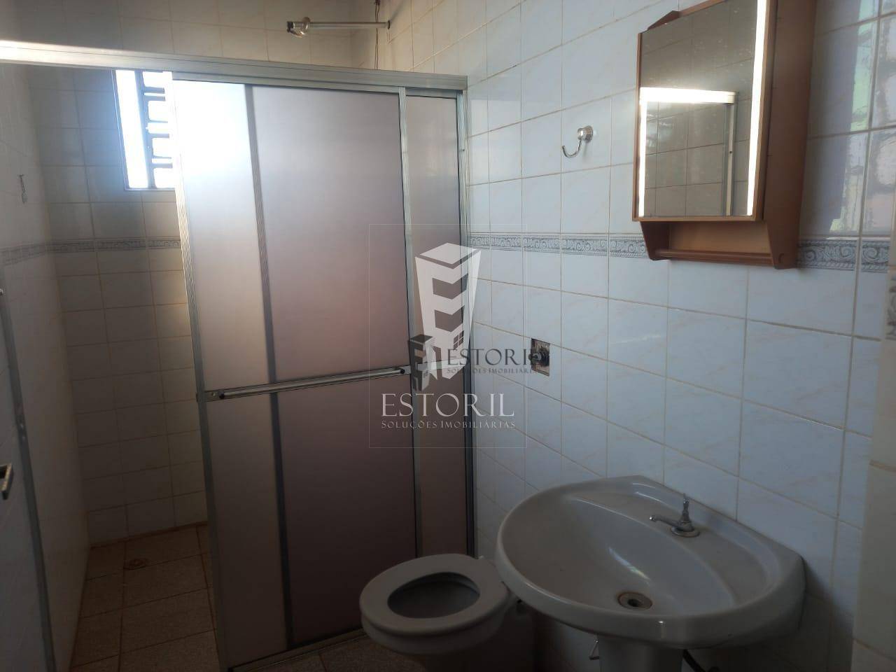 Sobrado à venda com 2 quartos, 215m² - Foto 5