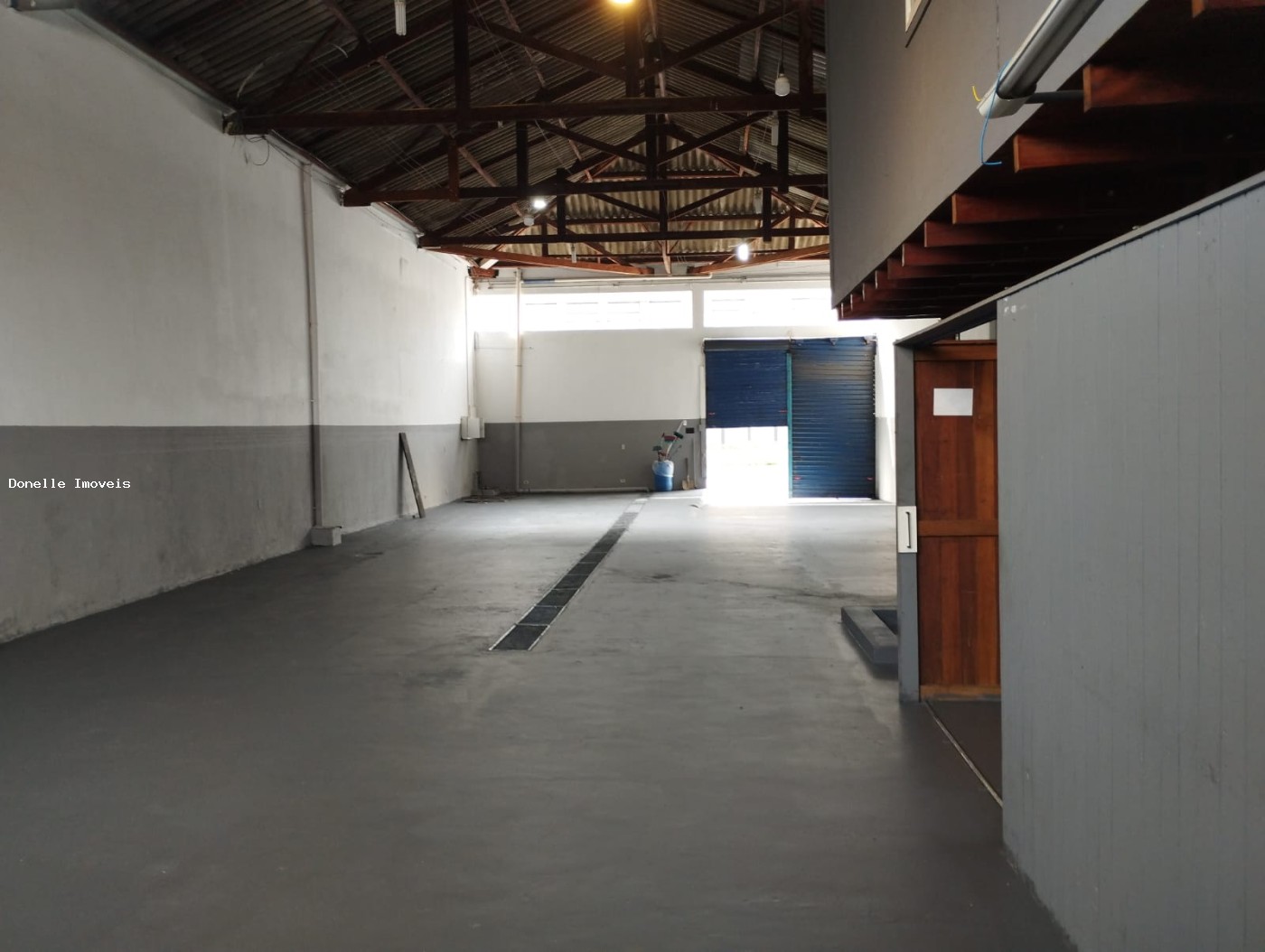 Depósito-Galpão-Armazém para alugar, 330m² - Foto 25