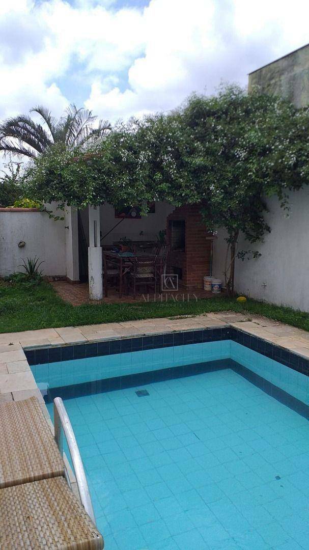 Casa de Condomínio à venda com 4 quartos, 275m² - Foto 1