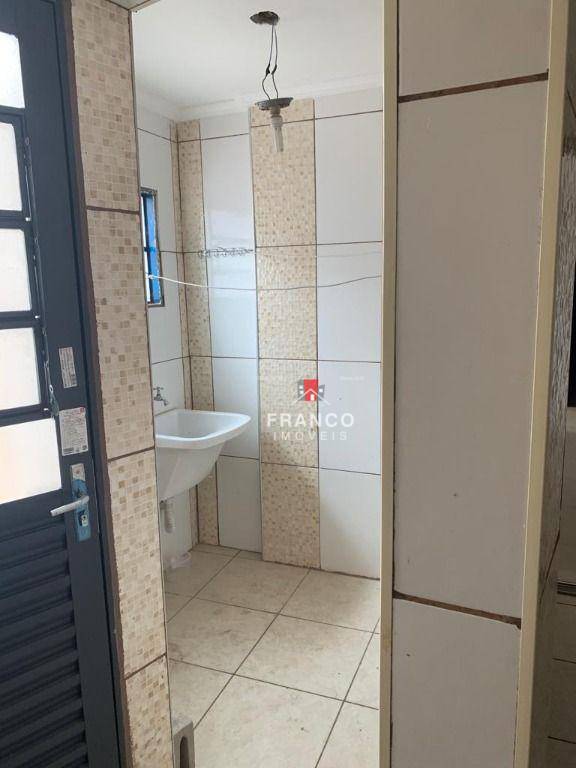 Casa à venda com 4 quartos, 190m² - Foto 20