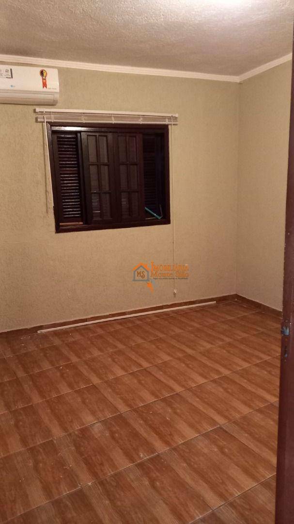 Casa à venda com 4 quartos, 220m² - Foto 14