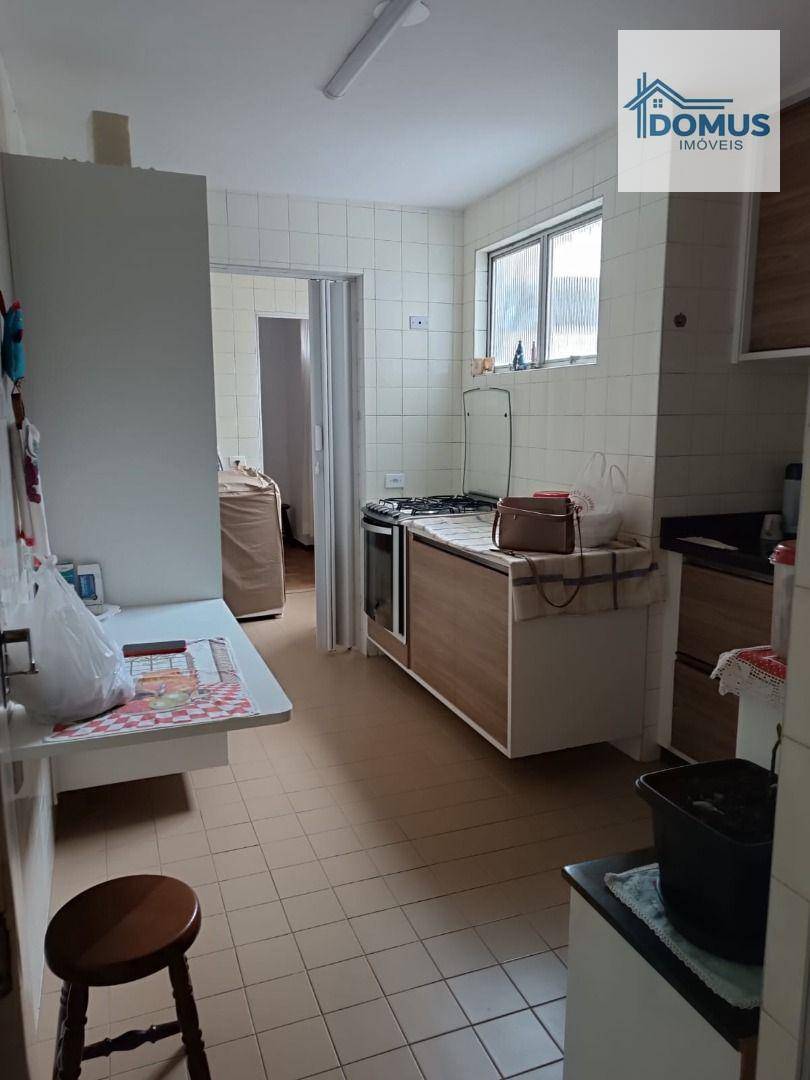 Apartamento à venda com 3 quartos, 115m² - Foto 8