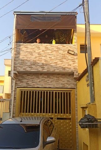 Sobrado à venda com 2 quartos, 80m² - Foto 1