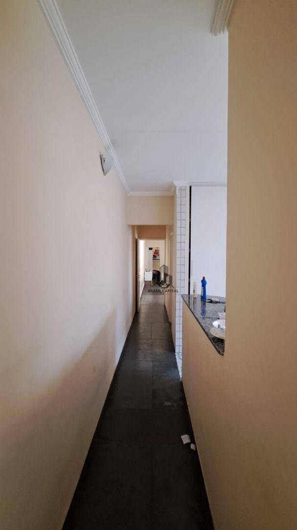 Casa à venda com 3 quartos, 180m² - Foto 11