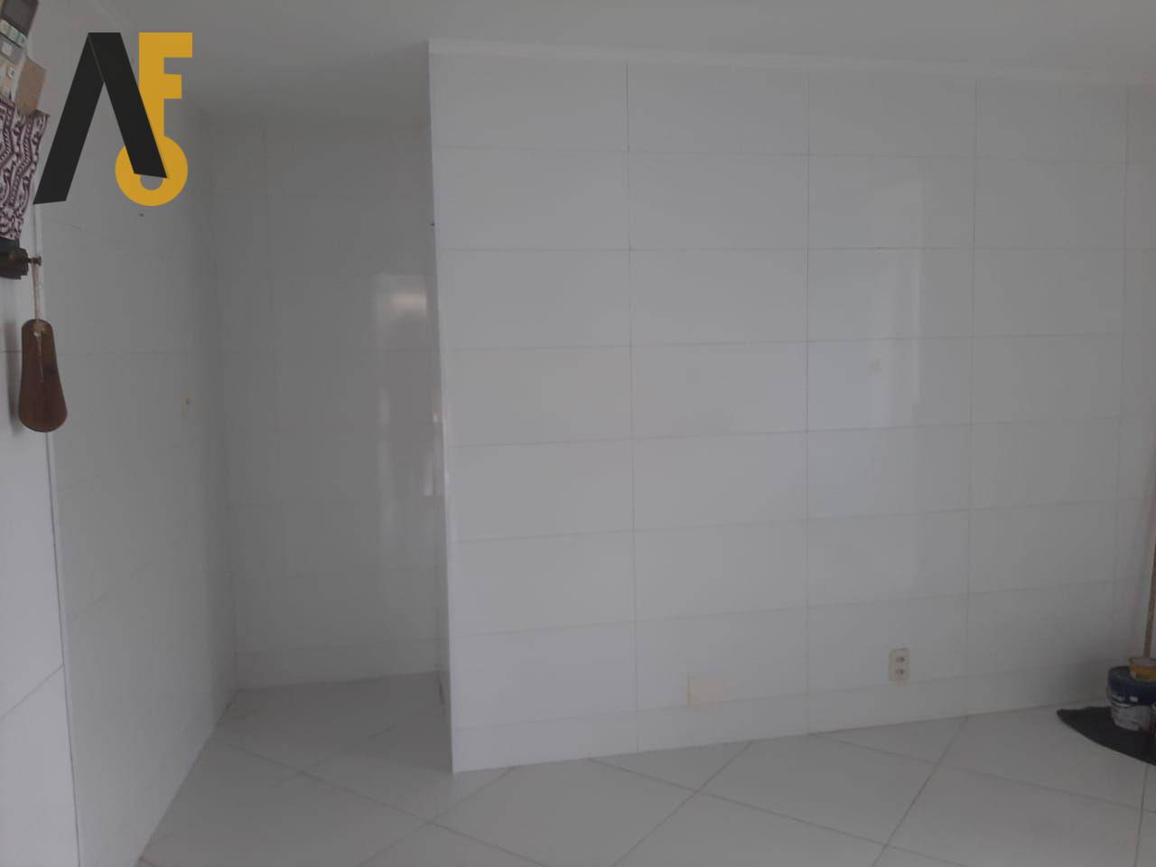 Apartamento à venda com 2 quartos, 75m² - Foto 13