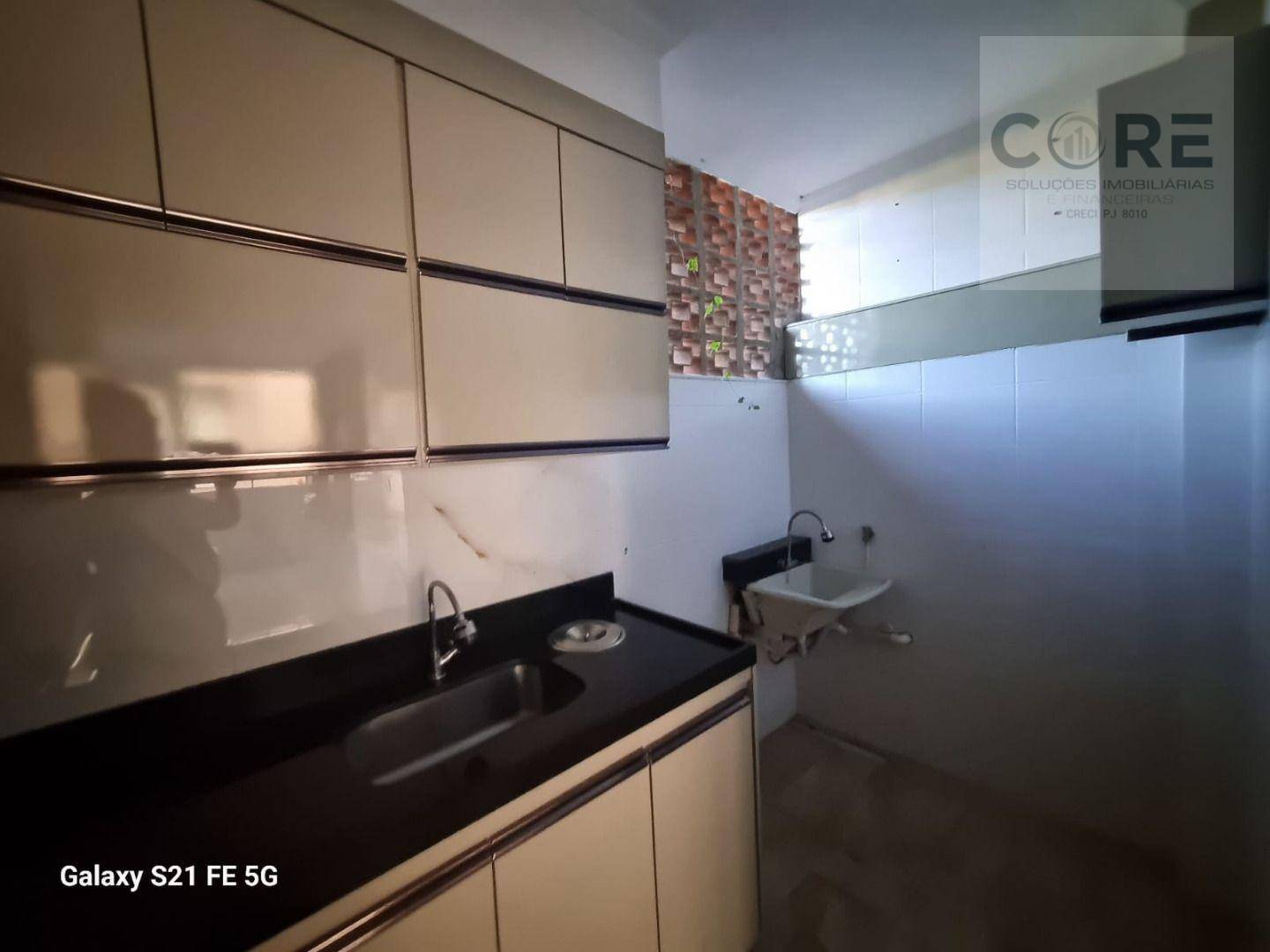 Casa à venda com 2 quartos, 64m² - Foto 6