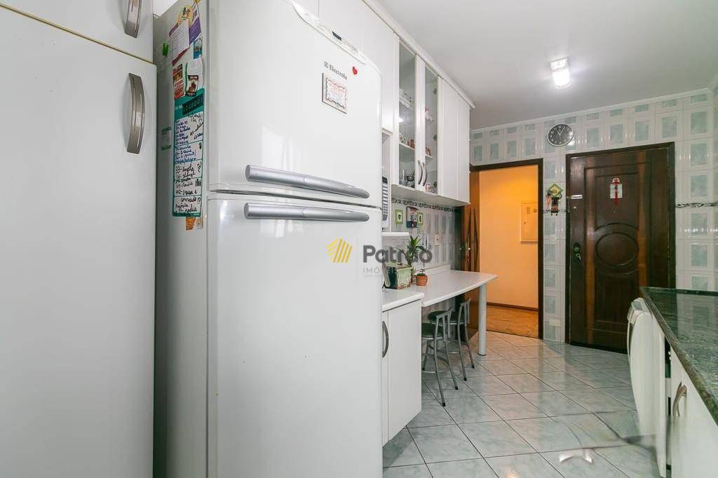 Apartamento à venda com 3 quartos, 111m² - Foto 13