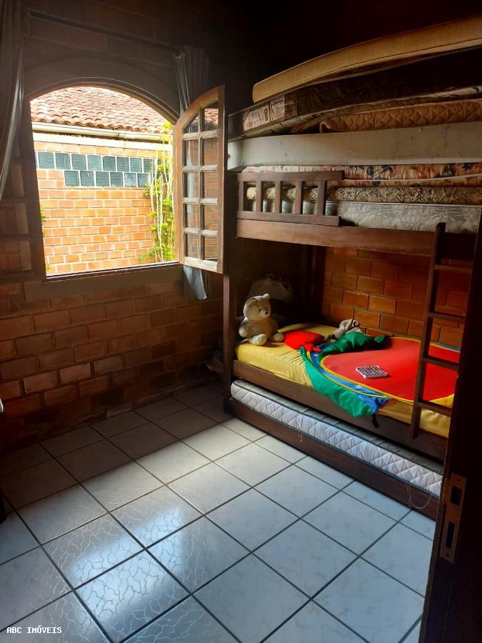 Casa de Condomínio para alugar com 3 quartos, 345m² - Foto 14