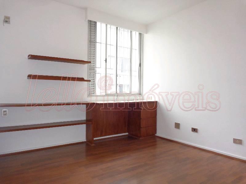 Apartamento para alugar com 3 quartos, 130m² - Foto 4