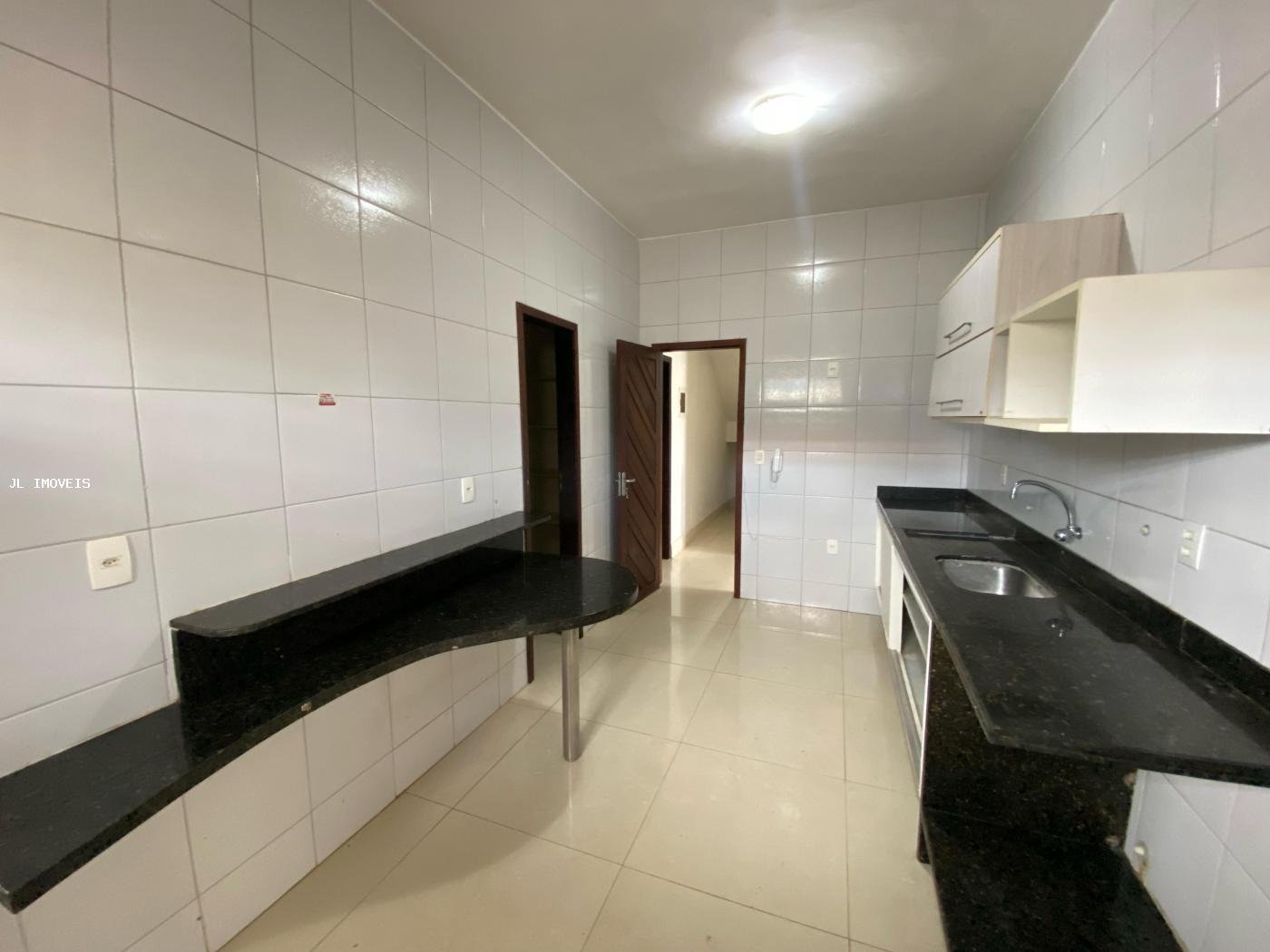 Casa à venda com 4 quartos, 280m² - Foto 11