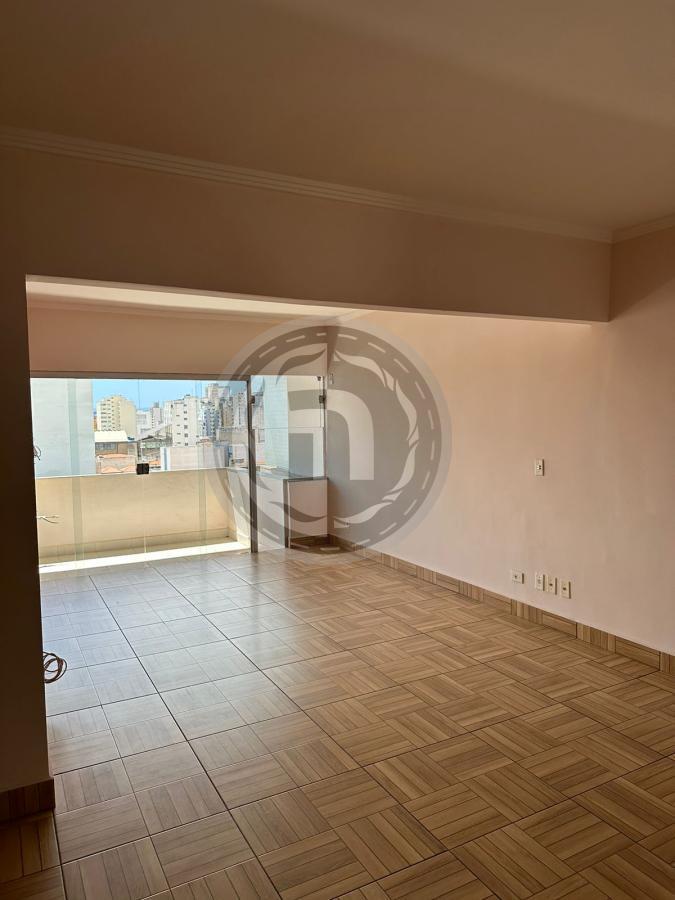 Apartamento à venda com 3 quartos, 147m² - Foto 1