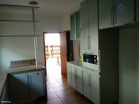 Casa à venda com 3 quartos, 303m² - Foto 6