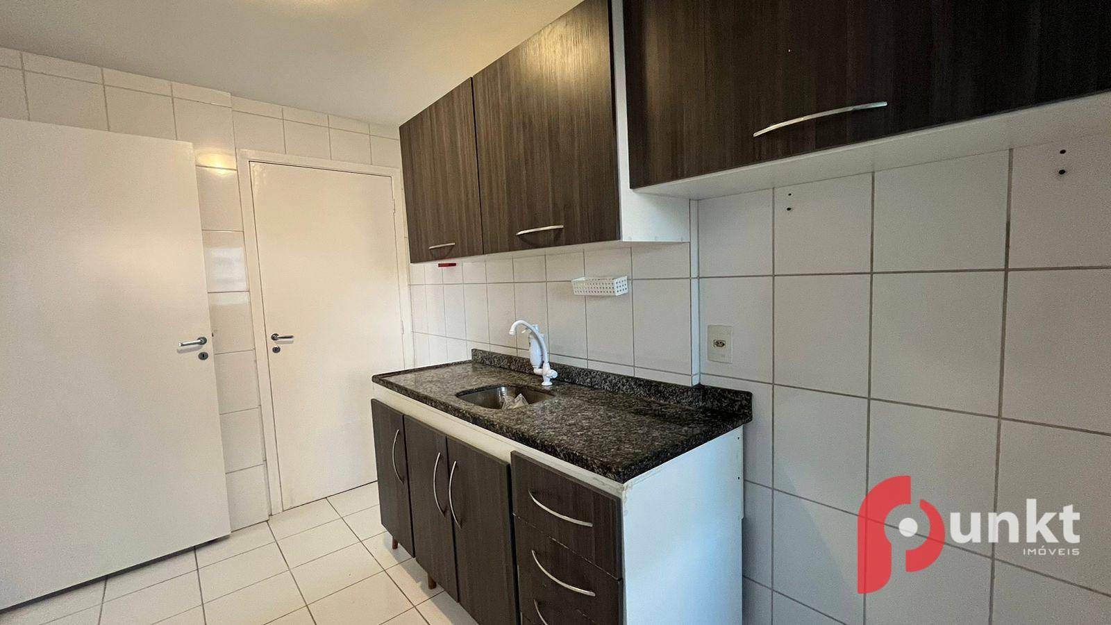 Apartamento para alugar com 3 quartos, 96m² - Foto 12