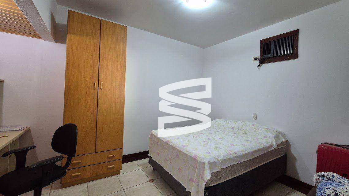 Casa de Condomínio à venda com 3 quartos, 292m² - Foto 25