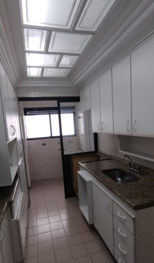 Apartamento para alugar com 3 quartos, 85m² - Foto 2