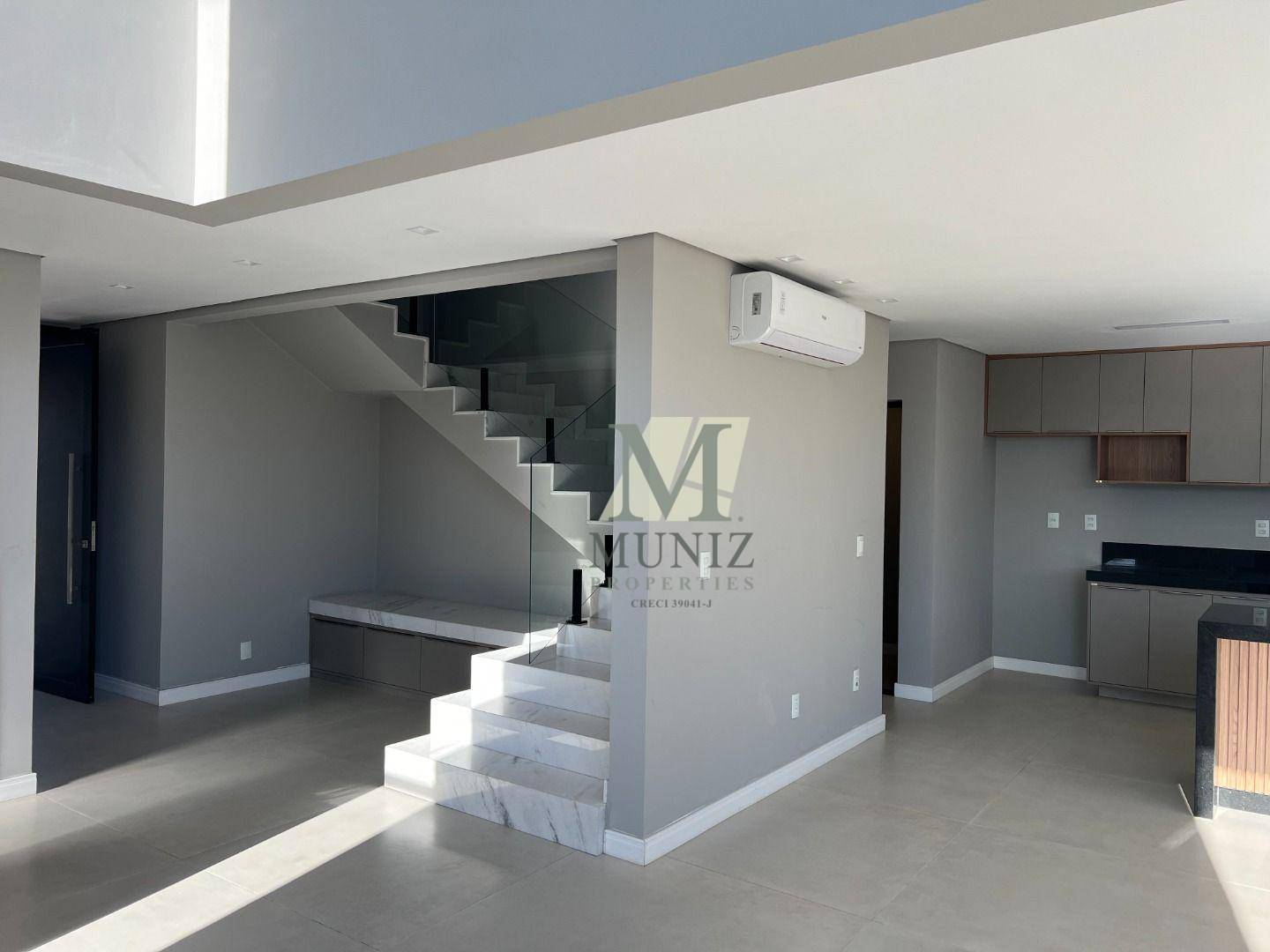 Casa de Condomínio à venda com 3 quartos, 301m² - Foto 6