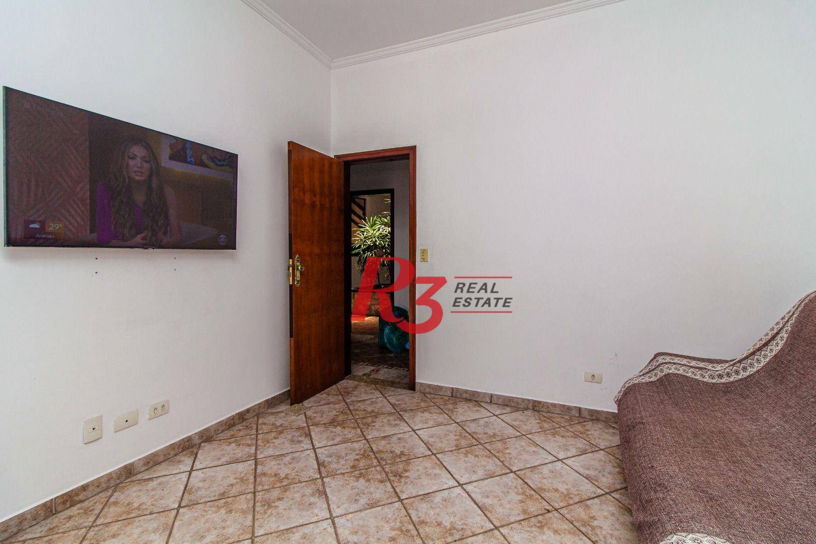 Casa à venda com 4 quartos, 300m² - Foto 33