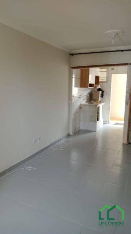 Apartamento à venda com 1 quarto, 36m² - Foto 2
