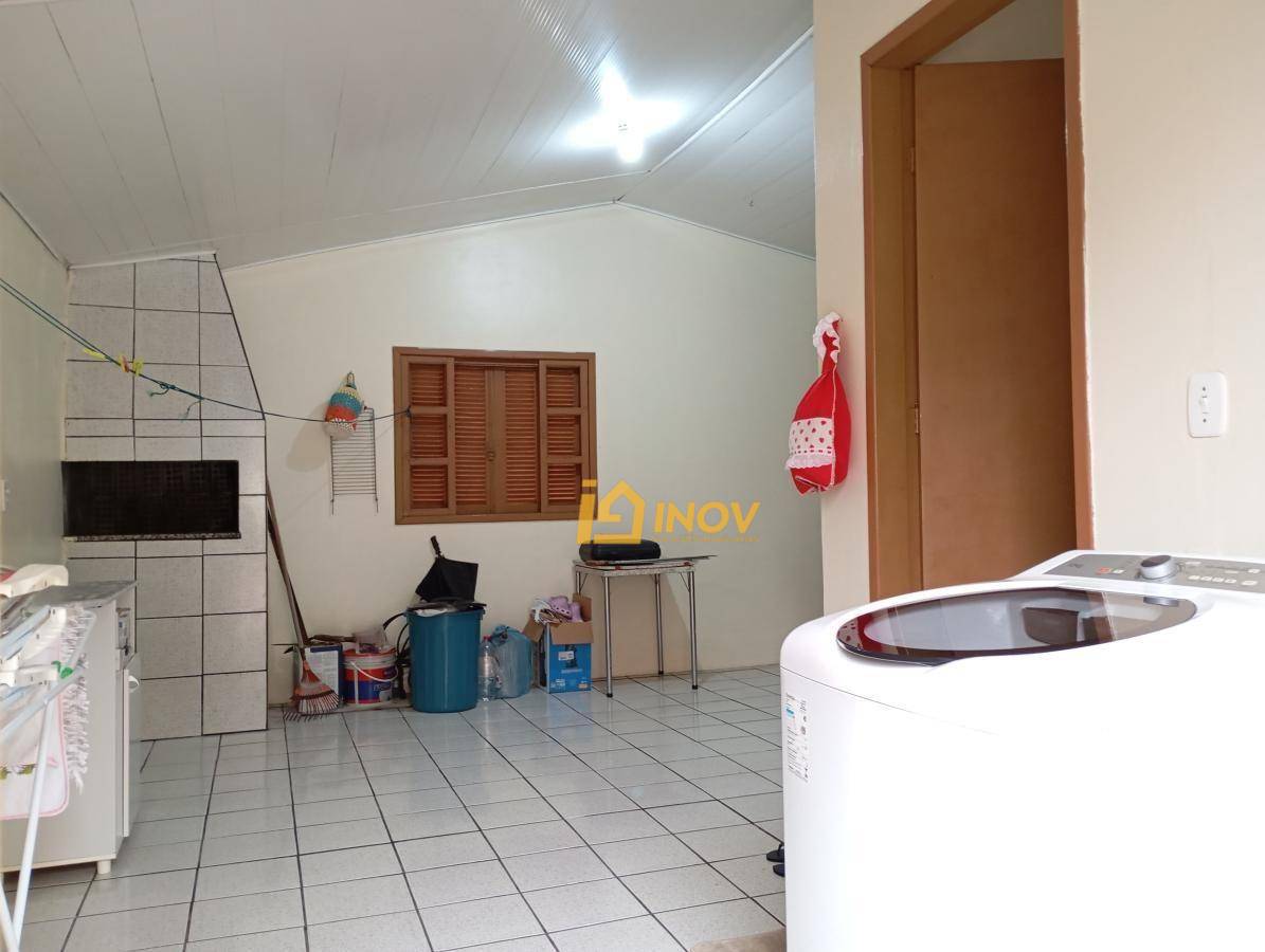 Casa à venda com 2 quartos, 90m² - Foto 4