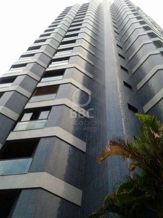 Apartamento à venda com 4 quartos, 242m² - Foto 2