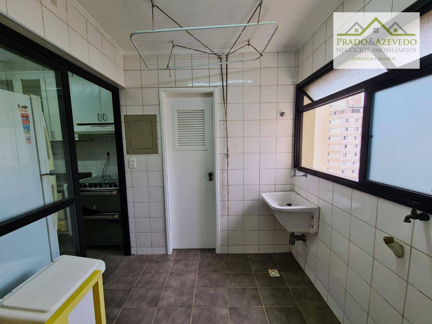 Apartamento para alugar com 3 quartos, 90m² - Foto 18