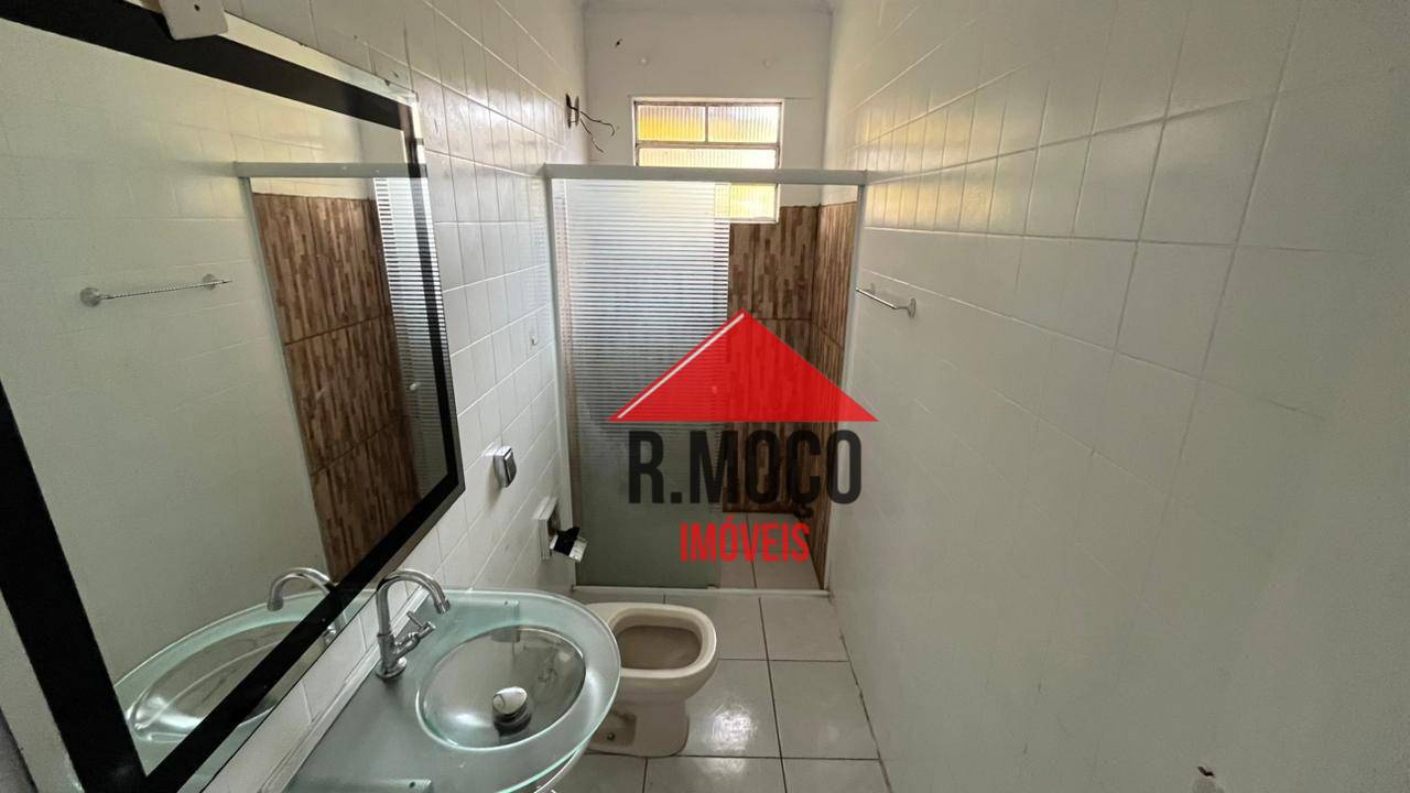 Casa para alugar com 2 quartos, 42m² - Foto 15