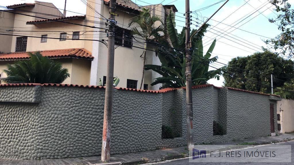 Sobrado à venda com 4 quartos, 500m² - Foto 1