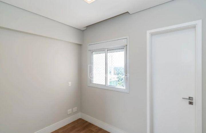 Apartamento para alugar com 3 quartos, 150m² - Foto 10