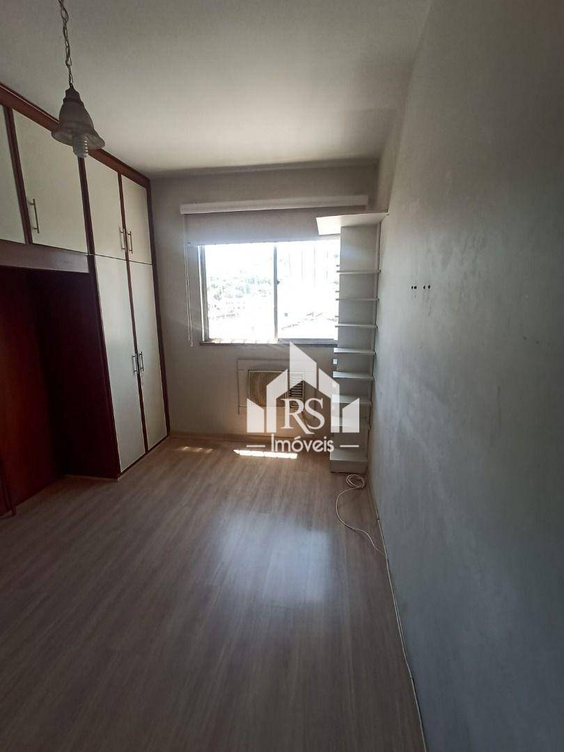 Apartamento à venda com 2 quartos, 60m² - Foto 2