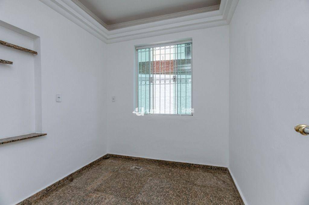 Casa à venda com 3 quartos, 105m² - Foto 15