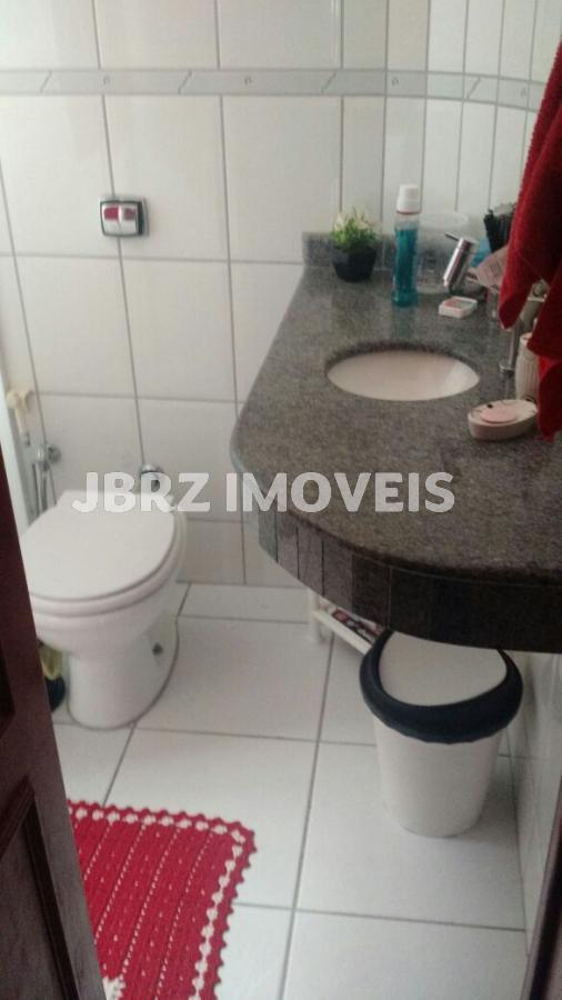 Casa à venda com 3 quartos, 170m² - Foto 18