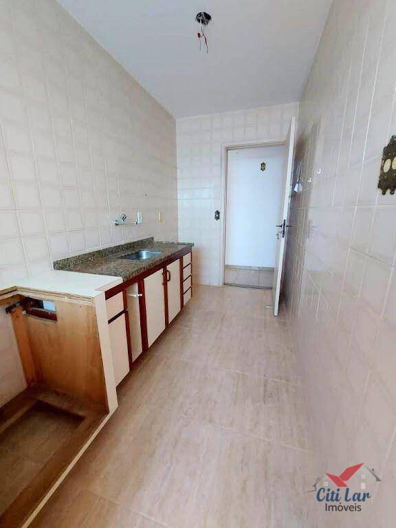 Apartamento à venda com 2 quartos, 60m² - Foto 9