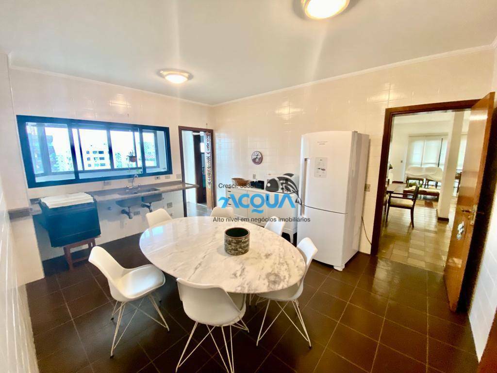 Apartamento à venda com 4 quartos, 270m² - Foto 4